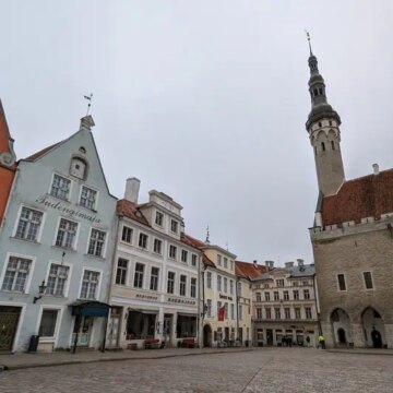 la-preciosa-ciudad-medieval-donde-hay-robots-que-llevan-la-comida-a-casa