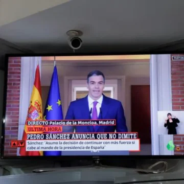 La dimisión sí era un bulo, y no lo de Begoña