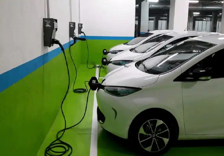 en-lo-que-va-de-ano-se-han-puesto-en-marcha-1.850-puntos-de-recarga-para-coches-electricos