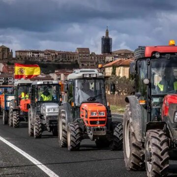 condenado-a-dos-anos-de-prision-por-embestir-con-un-tractor-a-dos-policias-durante-las-protestas