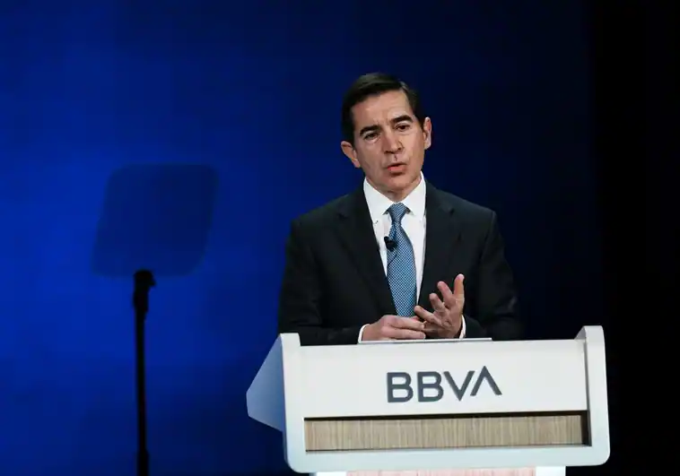 BBVA plantea a Banco Sabadell un nuevo intento para fusionarse