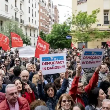 Homilía al ausente: más despedida que triunfo