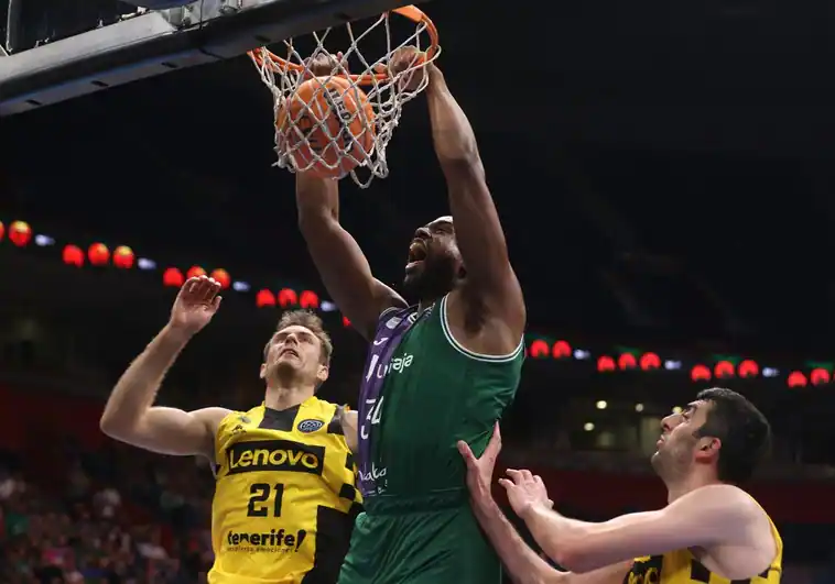 El Unicaja doblega al Tenerife y se proclama campeón de la Champions