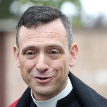 ‘Curas’ del obispo excomulgado dicen que «ya atienden espiritualmente» a las clarisas de Burgos
