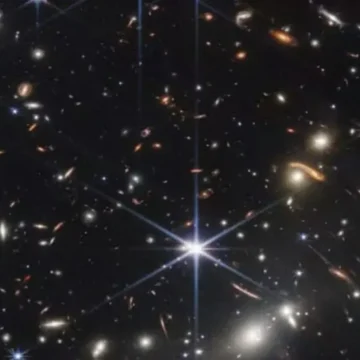 Descubren un sorprendente ‘fallo cósmico’ en la gravedad del Universo