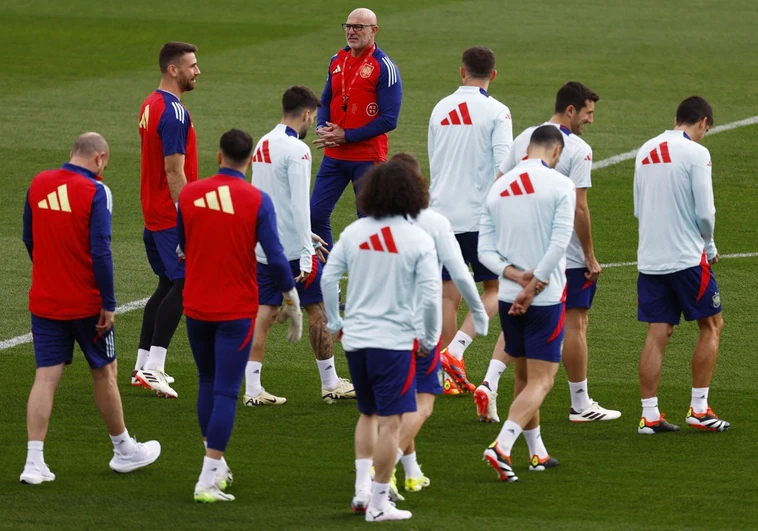 Nacho, Fermín, Baena... la lista de Luis de la Fuente para la Eurocopa Nacho, Fermín, Baena… la lista de Luis de la Fuente para la Eurocopa