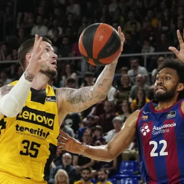 El Barcelona sufre para ganar el primer partido ante el Lenovo Tenerife