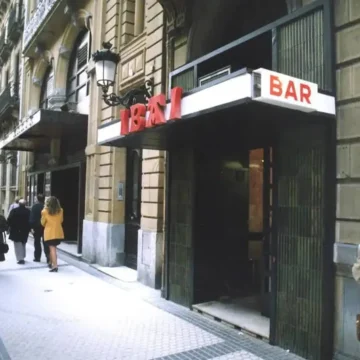 Reabre el mítico bar Ibai de San Sebastián de la mano de Paulo Airaudo