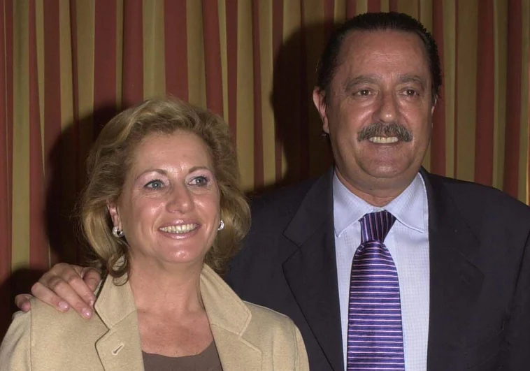 Julián Muñoz y Mayte Zaldívar se han casado: todos los detalles de la boda Julián Muñoz y Mayte Zaldívar se han casado: todos los detalles de la boda