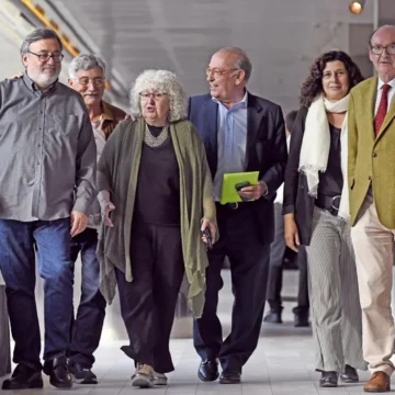 Más de 80.000 firmas animan a no votar al Partido Socialista de Illa