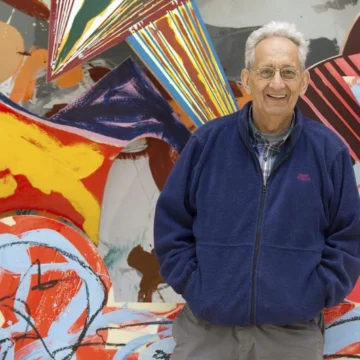 Muere Frank Stella a los 87 años, prodigio del arte minimalista