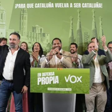 Vox respira aliviado y atisba «un rayo de esperanza» en Cataluña