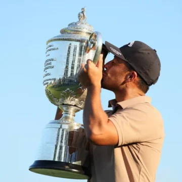 Xander Schauffele (-21) logra el primer grande de su carrera en Valhalla