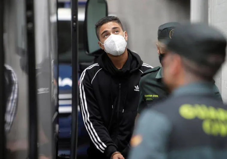 Las 102 preguntas al jurado del crimen de Samuel Luiz: ¿influyó la «animadversión» hacia su orientación sexual? Las 102 preguntas al jurado del crimen de Samuel Luiz: ¿influyó la «animadversión» hacia su orientación sexual?