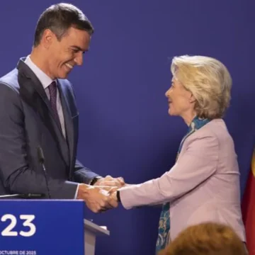 Von der Leyen elude entrar en la amnistía para no perder el apoyo de Sánchez