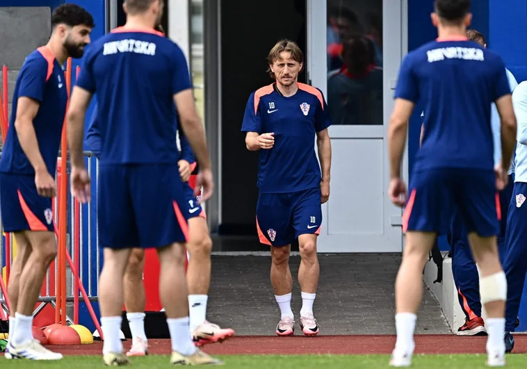 Modric, en el foco del ser o no ser de Croacia ante Italia