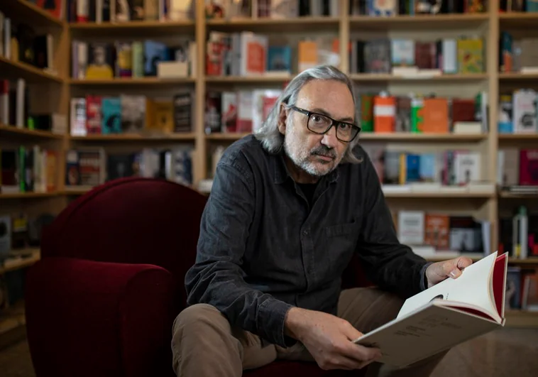 Miguel Munárriz: «A los políticos les pediría que leyesen más y se insultasen menos» Miguel Munárriz: «A los políticos les pediría que leyesen más y se insultasen menos»