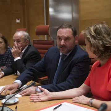 El equipo de Ábalos investigó a un senador del PP para intentar desacreditarle