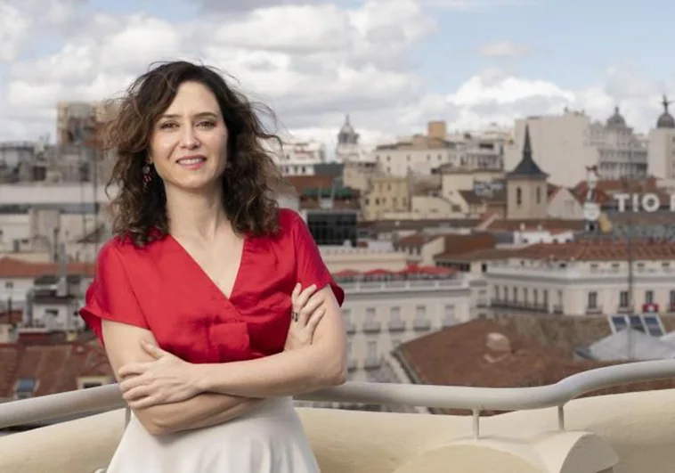 Ayuso: «Pedro Sánchez lleva palmando elecciones hace años» Ayuso: «Pedro Sánchez lleva palmando elecciones hace años»