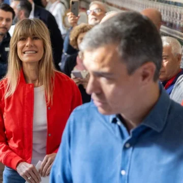 El juez que investiga a Begoña Gómez mantiene su citación y renuncia a los testigos