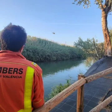 Agónica búsqueda de un niño de once años desaparecido desde este jueves cuando se bañaba en el río Júcar