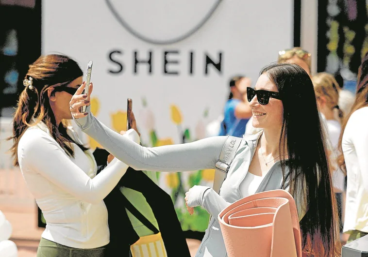 Europa, atemorizada por la competencia desleal de China ante el avance imparable de Shein Europa, atemorizada por la competencia desleal de China ante el avance imparable de Shein