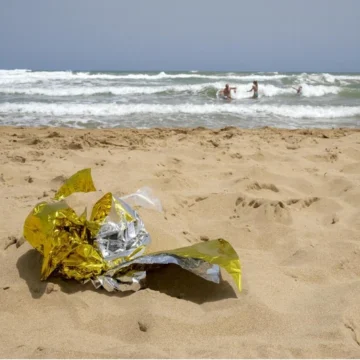 Cuatro personas mueren ahogadas en apenas 48 horas en una playa de Alicante sin socorristas