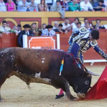 Una gran corrida de Miura pone el broche de oro a la Feria de Algeciras