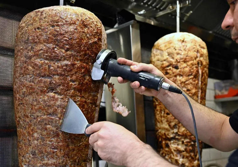 El doner kebab, objeto de una disputa entre Turquía y Alemania que ha llegado a la Comisión Europea El doner kebab, objeto de una disputa entre Turquía y Alemania que ha llegado a la Comisión Europea
