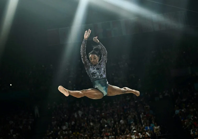 Vídeo Así ha sido el impresionante ejercicio de Simone Biles en su triunfal regreso Vídeo Así ha sido el impresionante ejercicio de Simone Biles en su triunfal regreso