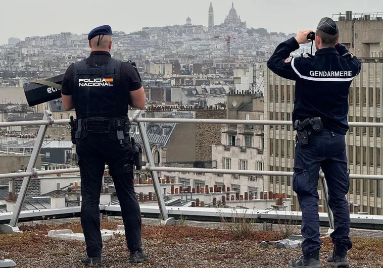 Los vigilantes españoles del cielo de París Los vigilantes españoles del cielo de París