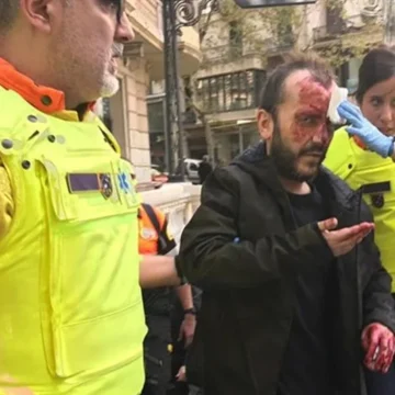 La Fiscalía no amnistiará al independentista que agredió a un hombre con una bandera de España