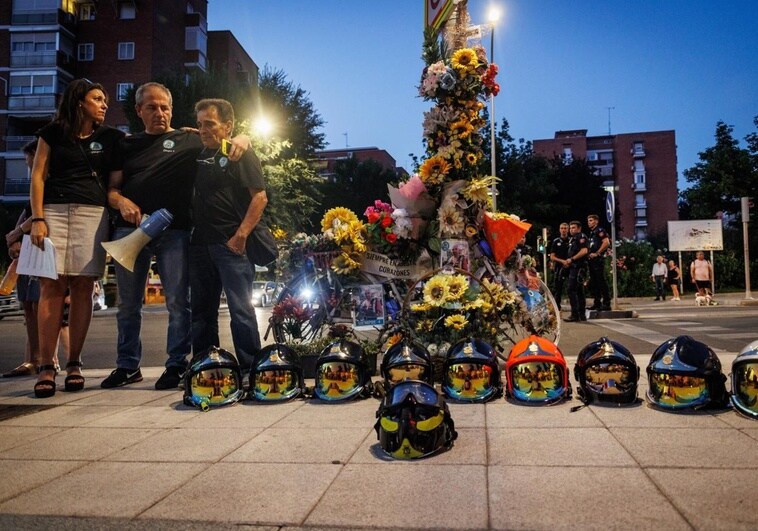 Dos años sin Alberto Díaz, el bombero que perdió la vida en un carril bici segregado Dos años sin Alberto Díaz, el bombero que perdió la vida en un carril bici segregado