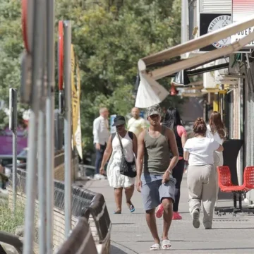 La inmigración crece más de un 11% en un año y frena la pérdida de población en Sevilla