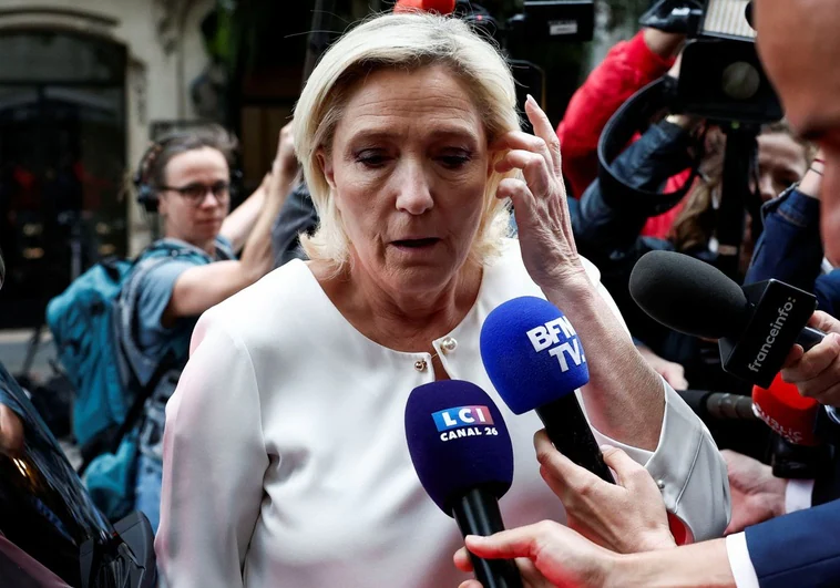 Le Pen acusa a Macron de «dar un golpe de Estado administrativo» con sus nombramientos