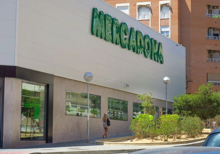 Mercadona amplía el listado de supermercados en los que abre en domingo por los horarios de verano