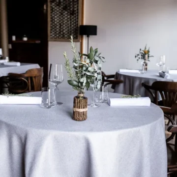 Monte, el restaurante que rinde culto a la montaña desde la aldea San Feliz