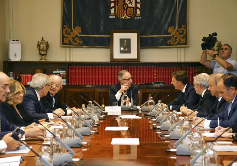 El CGPJ retoma el miércoles la elección de su presidente tras no lograr ningún candidato los votos necesarios El CGPJ retoma el miércoles la elección de su presidente tras no lograr ningún candidato los votos necesarios