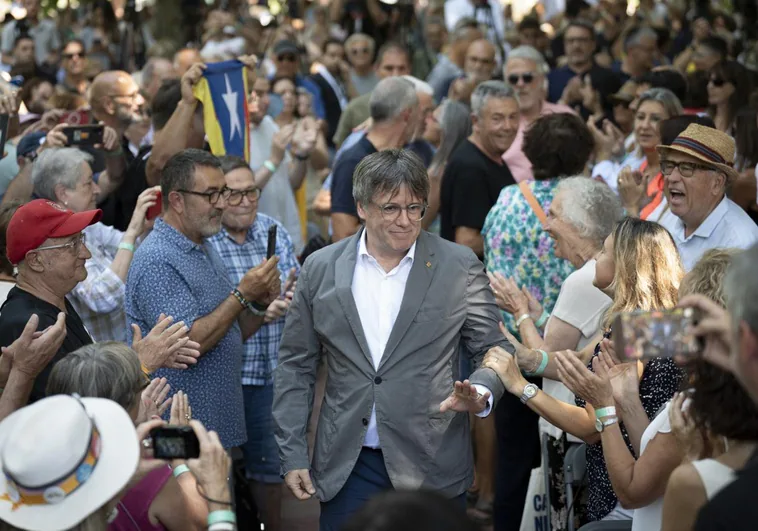 Puigdemont insiste en que volverá a España para el debate de investidura Puigdemont insiste en que volverá a España para el debate de investidura