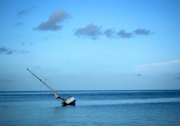 Hallan muerta a una pareja que cruzaba el Atlántico en un velero sostenible Hallan muerta a una pareja que cruzaba el Atlántico en un velero sostenible