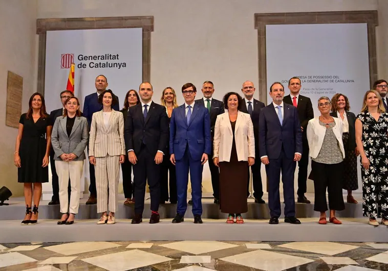 El gobierno de Illa toma posesión dando valor a «una España plurinacional en una Europa de horizonte federal»