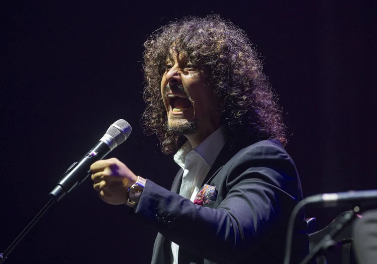 Jesús Corbacho se lleva la Lámpara del festival del Cante de las Minas y la japonesa Junko Hagiwara, el máximo trofeo de baile