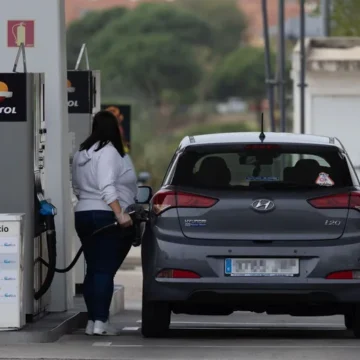 Cómo saber si una gasolinera está cerca de la autovía o lejos