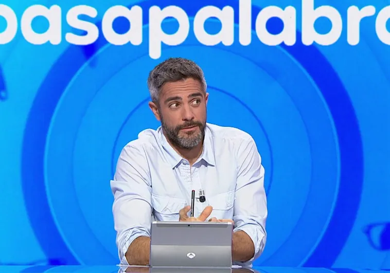 Roberto Leal saca a la luz uno de los grandes secretos de ‘Pasapalabra’: ¿Qué es lo que oculta en su tablet?