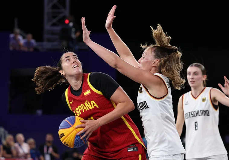 Baloncesto 3×3 La plata que comenzó con una canasta de espaldas