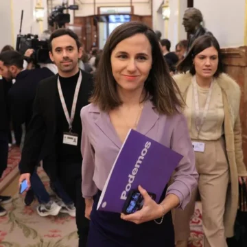 Podemos salvará el paquete fiscal tras un acuerdo de última hora con el PSOE