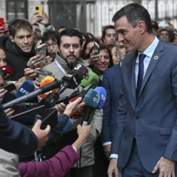 Sánchez tacha de «personaje» a Aldama y asegura que no le merece «ningún crédito»