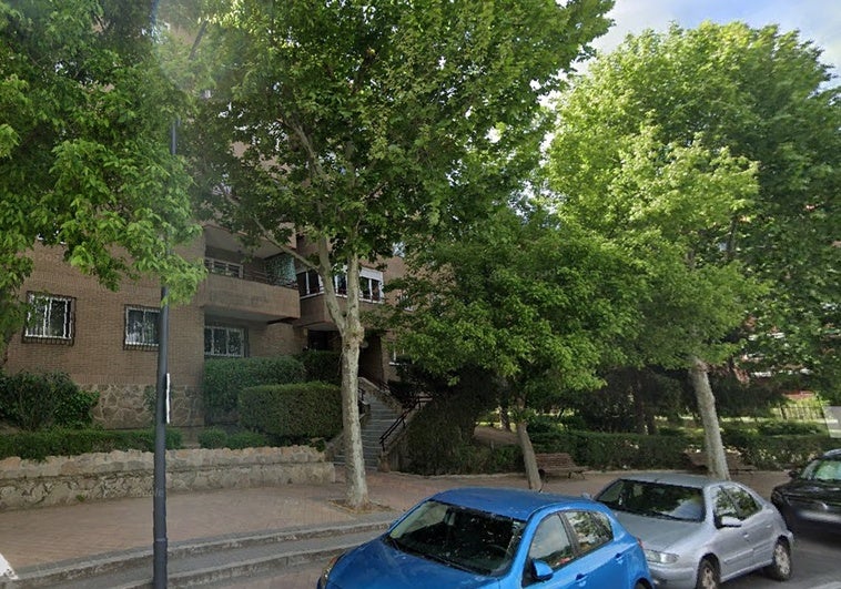 Un hombre asesina a su madre a martillazos en su casa de Colmenar Viejo Un hombre asesina a su madre a martillazos en su casa de Colmenar Viejo