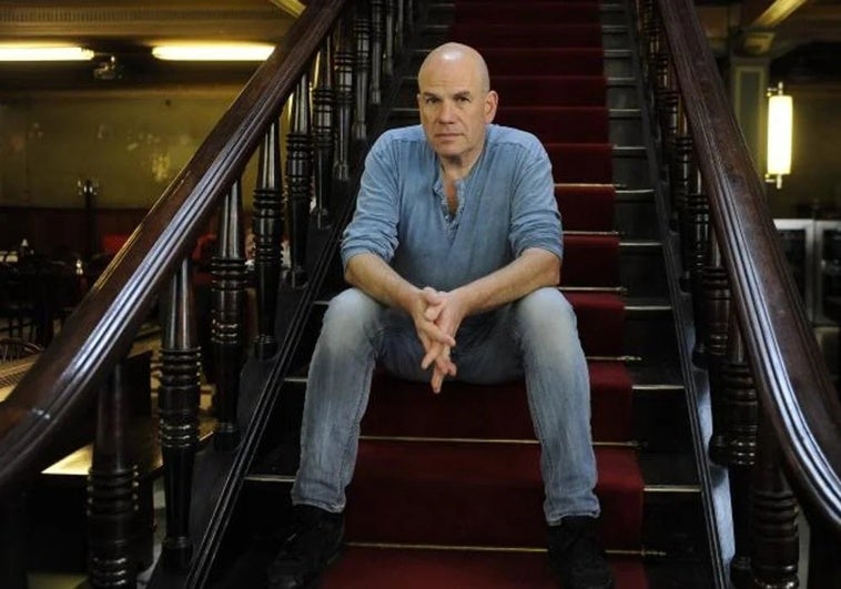 David Simon, creador de 'The Wire': «La burbuja del streaming se ha roto y la televisión se ha vuelto derivativa y vulgar» David Simon, creador de ‘The Wire’: «La burbuja del streaming se ha roto y la televisión se ha vuelto derivativa y vulgar»