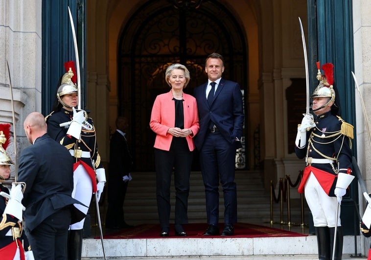Macron y Von der Leyen presentan un programa millonario para atraer a los científicos amenazados por Trump Macron y Von der Leyen presentan un programa millonario para atraer a los científicos amenazados por Trump